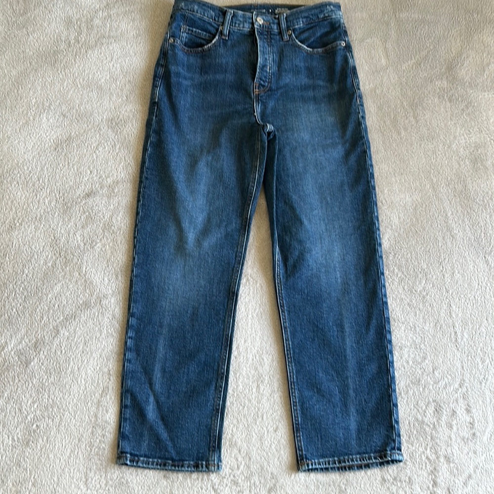 Old Navy Extra High-Rise Sky-Hi Straight Secret-Slim Pockets Jeans